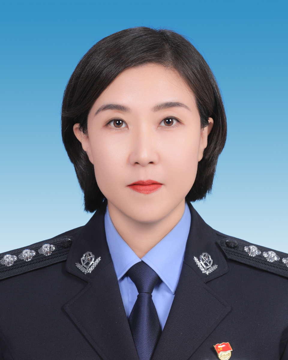 陈斯琴.jpg