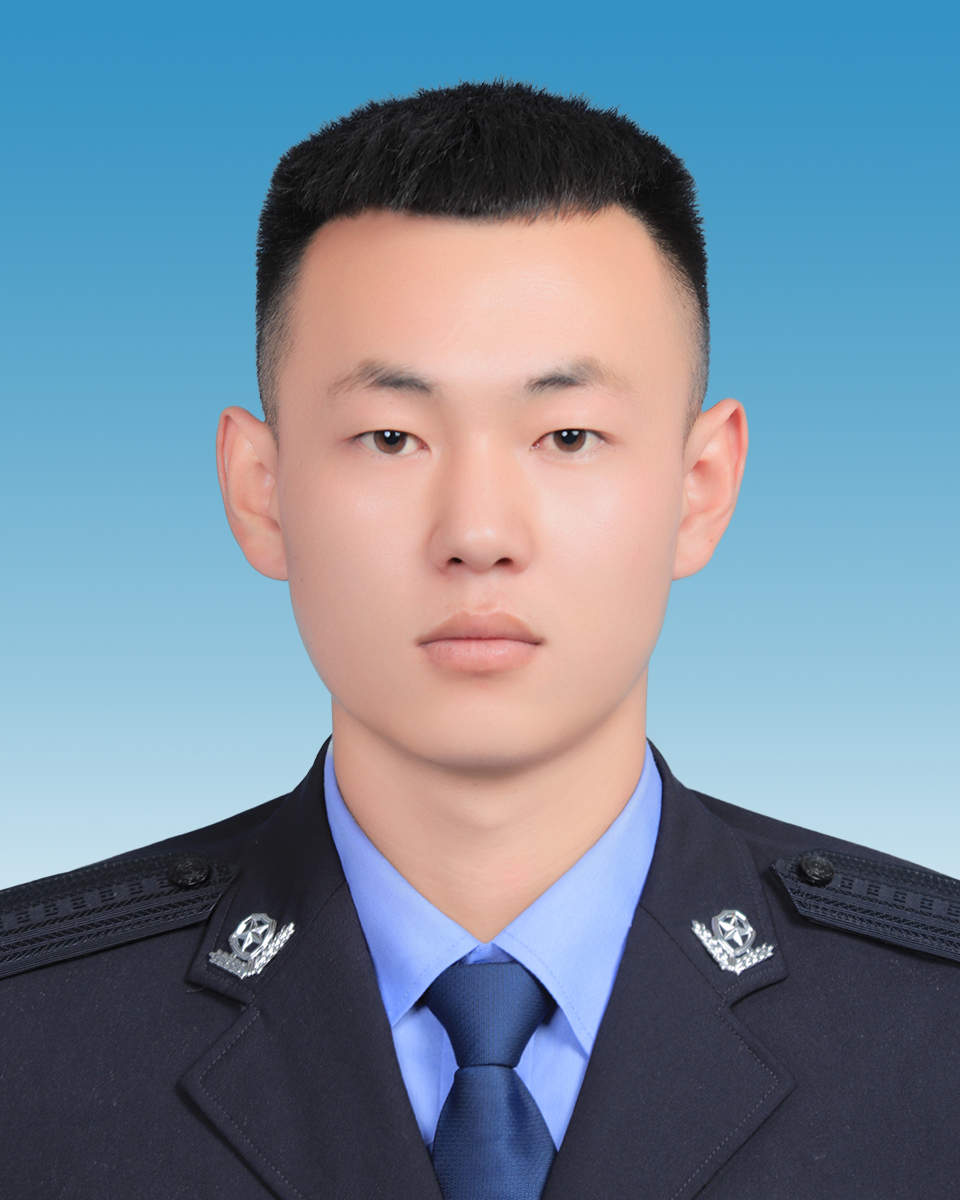 纪润虎.jpg